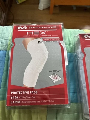 Neu in Verpackung McDavid 6446 Hex Leg Sleeve Schutzpolster weiß großes Paar Sport - Bild 1 von 2