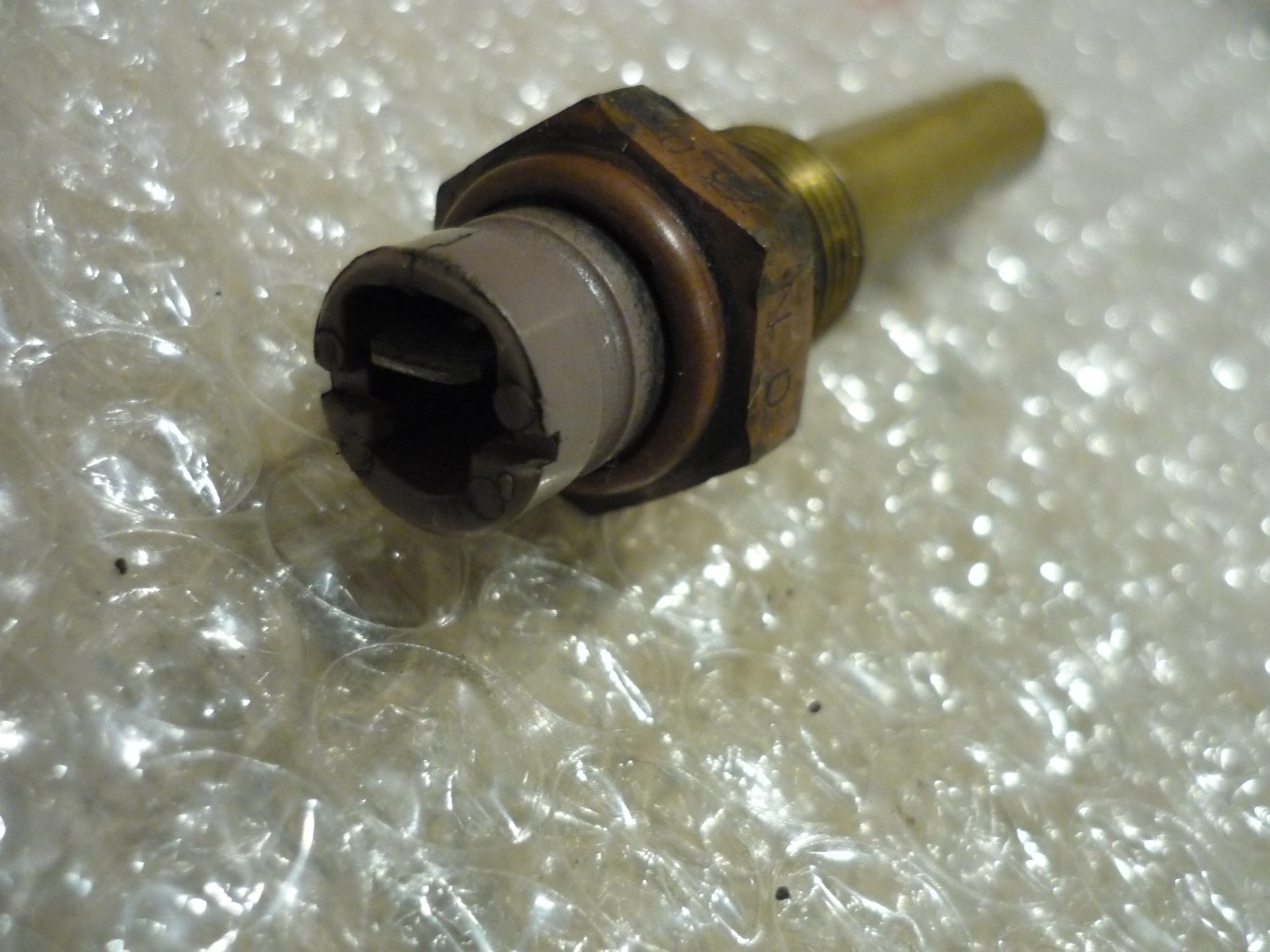 Ferrari 206,208,288,308,328,348,355,Others - Oil Temprature Sender  - P/N 107576