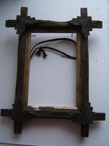 2 ANTIQUE ADIRONDACK PICTURE FRAMES NO GLASS - Picture 9 of 21