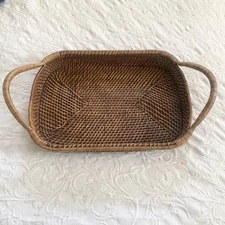 The Pampered Chef Woven Selections Rattan Tray Basket 16x11x3" Wood Base Handles