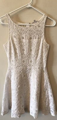 BB Dakota white A-Line Fit And Flare Mini Dress Sleeveless Lace Knit Back  Zip