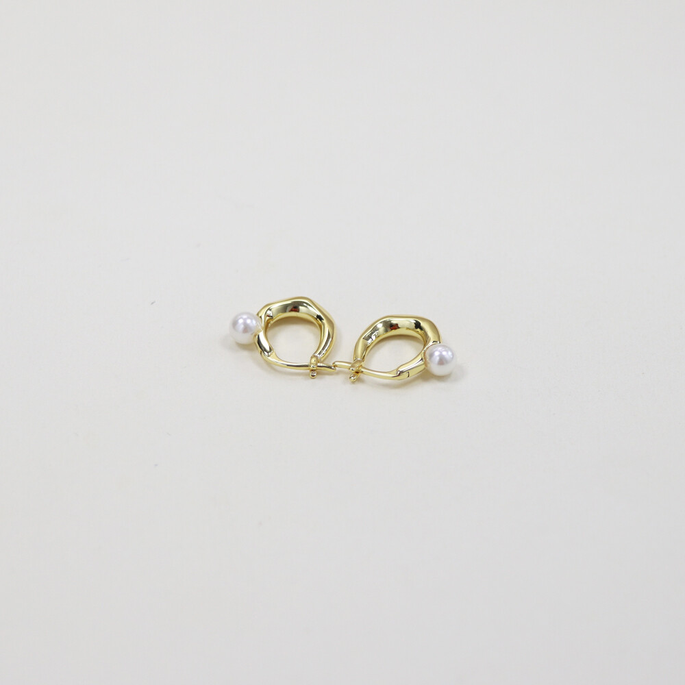 Pearl Shaped Hoop Earrings & Organically PANDORA Treated Freshwater Cultured