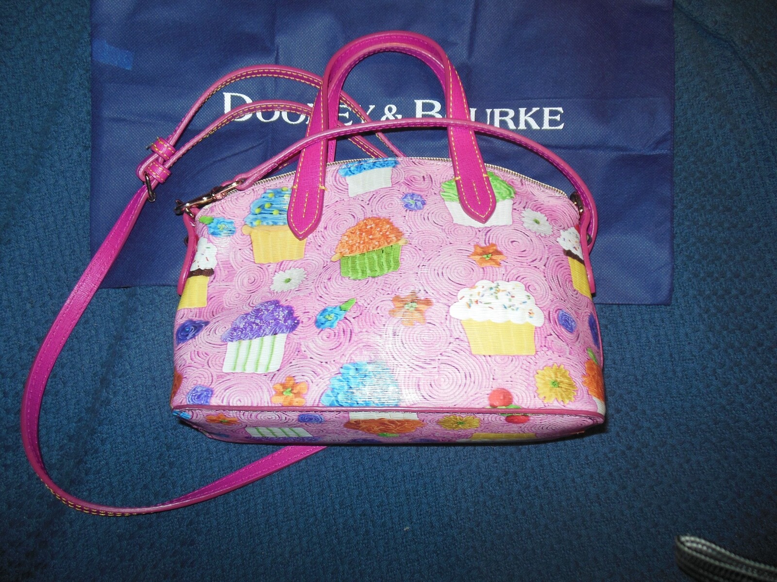 dooney and bourke cupcake crossbody