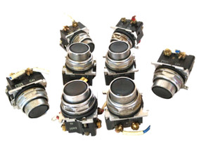 Cutler Hammer Black Pushbutton Heavy Duty 600V Max (Lot of 8)