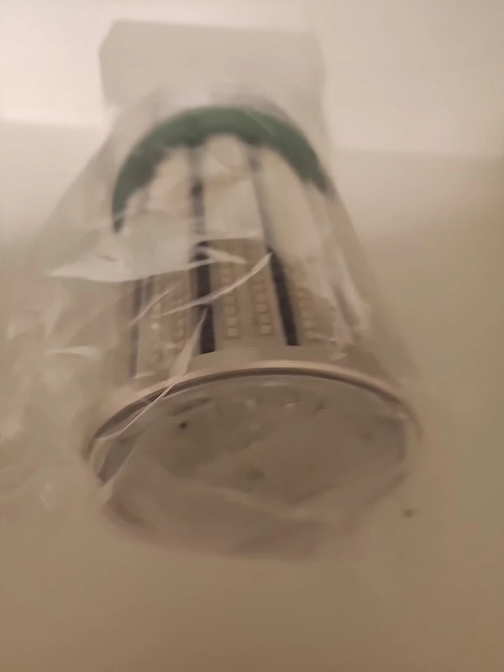 "FLWEII 100W LED Corn Light Bulb, E39 Base, 277-480V, 5000K Daylight 💡" - Image 4 of 4