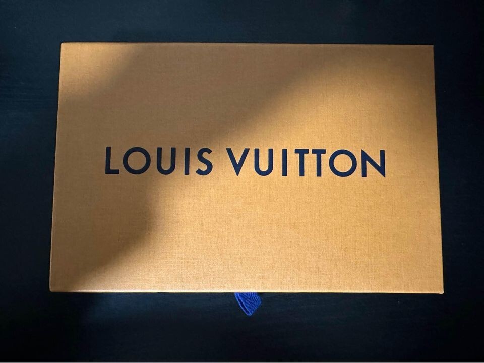 Brand New Louis Vuitton Pochette Damier Azur Mini White/Blue | eBay