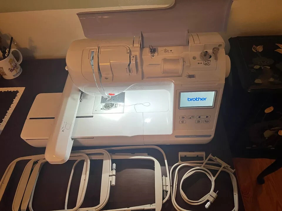 MINT BROTHER PE800 Embroidery Machine with Large Color Touch Screen w