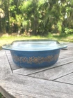 Vintage 1.5 Qt. Blue & Golden Floral Bouquet Pyrex  #043 READ