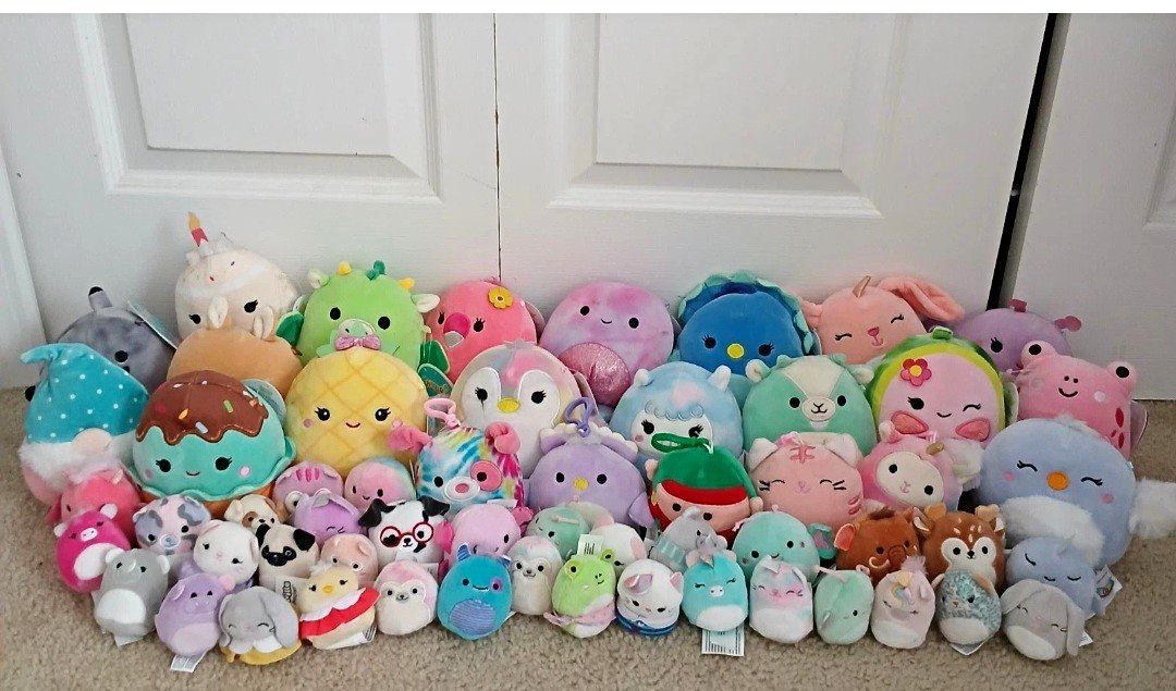 SQUISHMALLOWS 5 Inch And 2 Inch Mixture Lot Of 55 Squishmallows