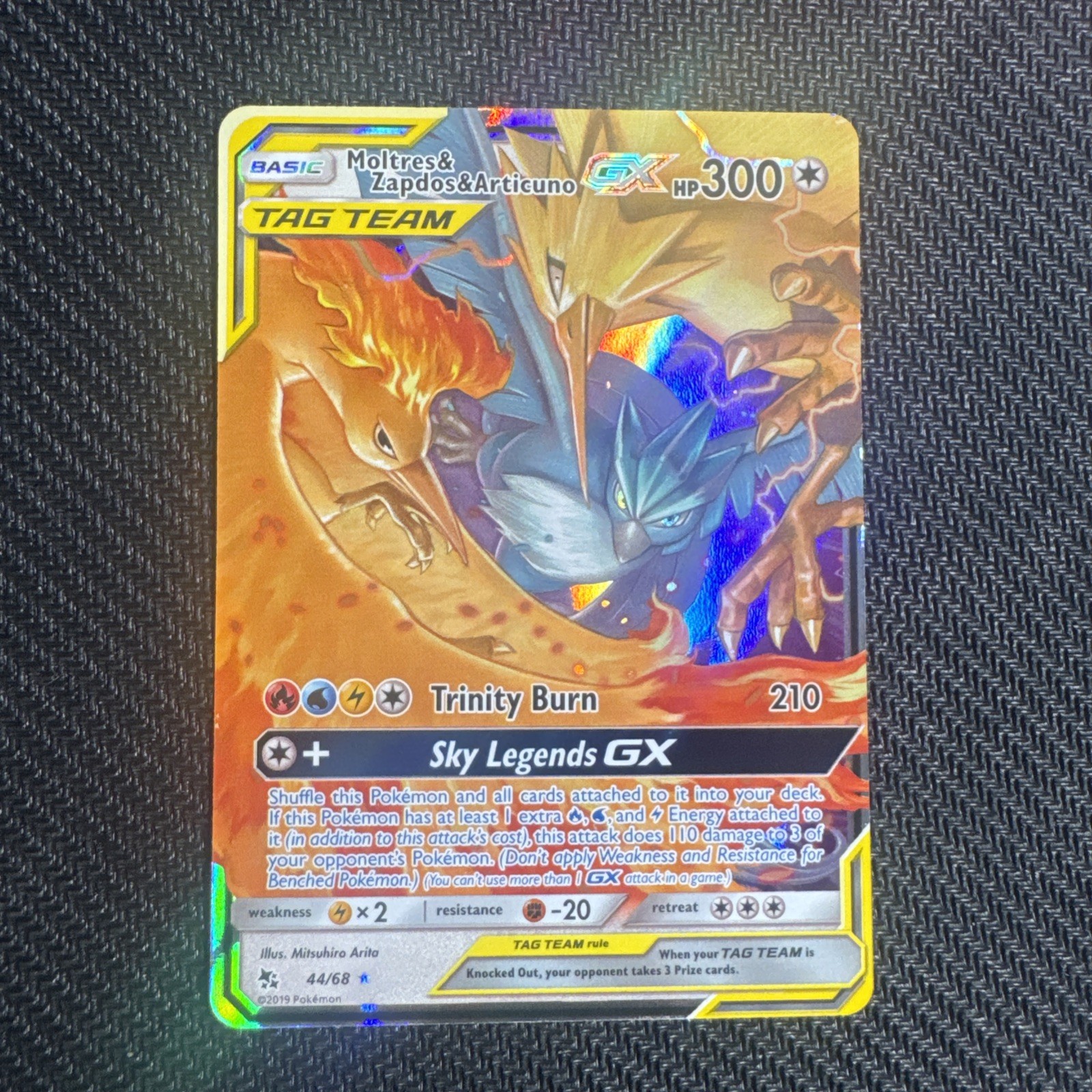 2019 Pokémon Moltres & Zapdos & Articuno GX Tag Team 44/68