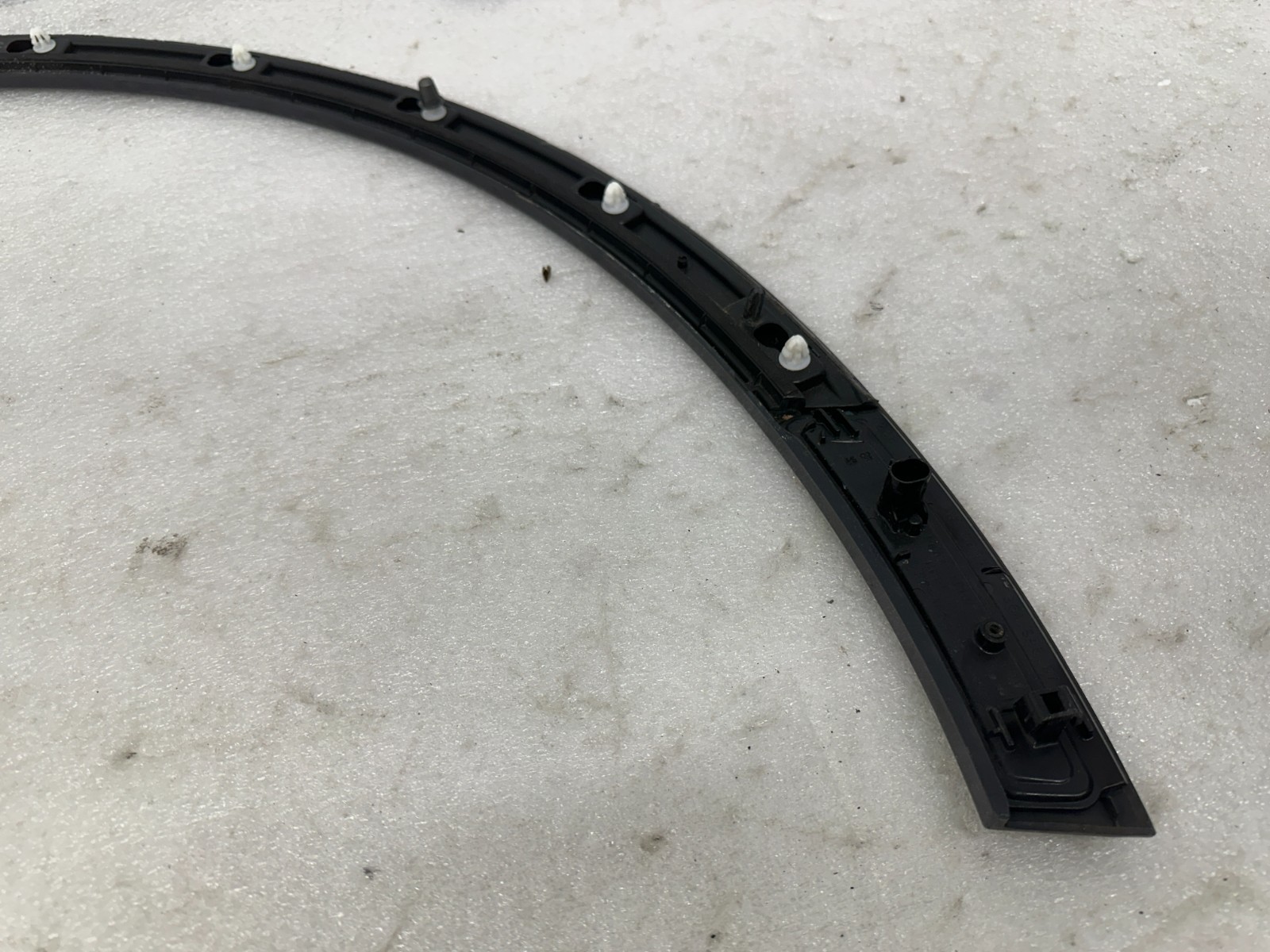 Bentley Bentayga 2021-2025 FRONT Wheel arch molding P/N 36A853717