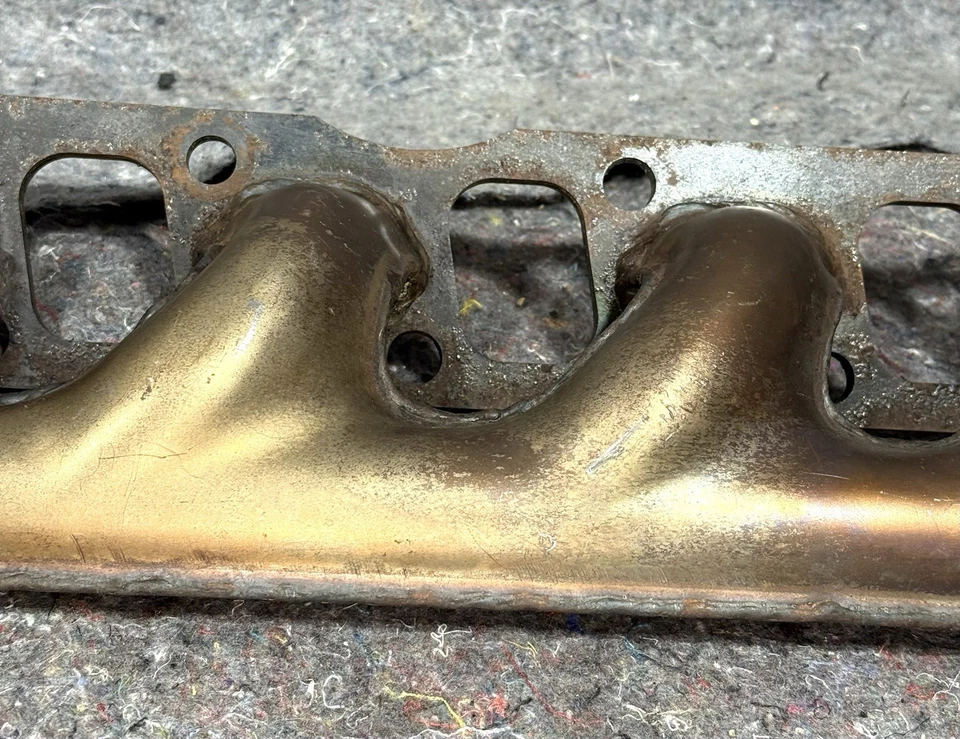 CABEZAL TUBO COLECTOR ESCAPE LADO DERECHO *SE ADAPTA A NISSAN TITAN 2016-2021 5,6 L CAT Foto 3 de 4