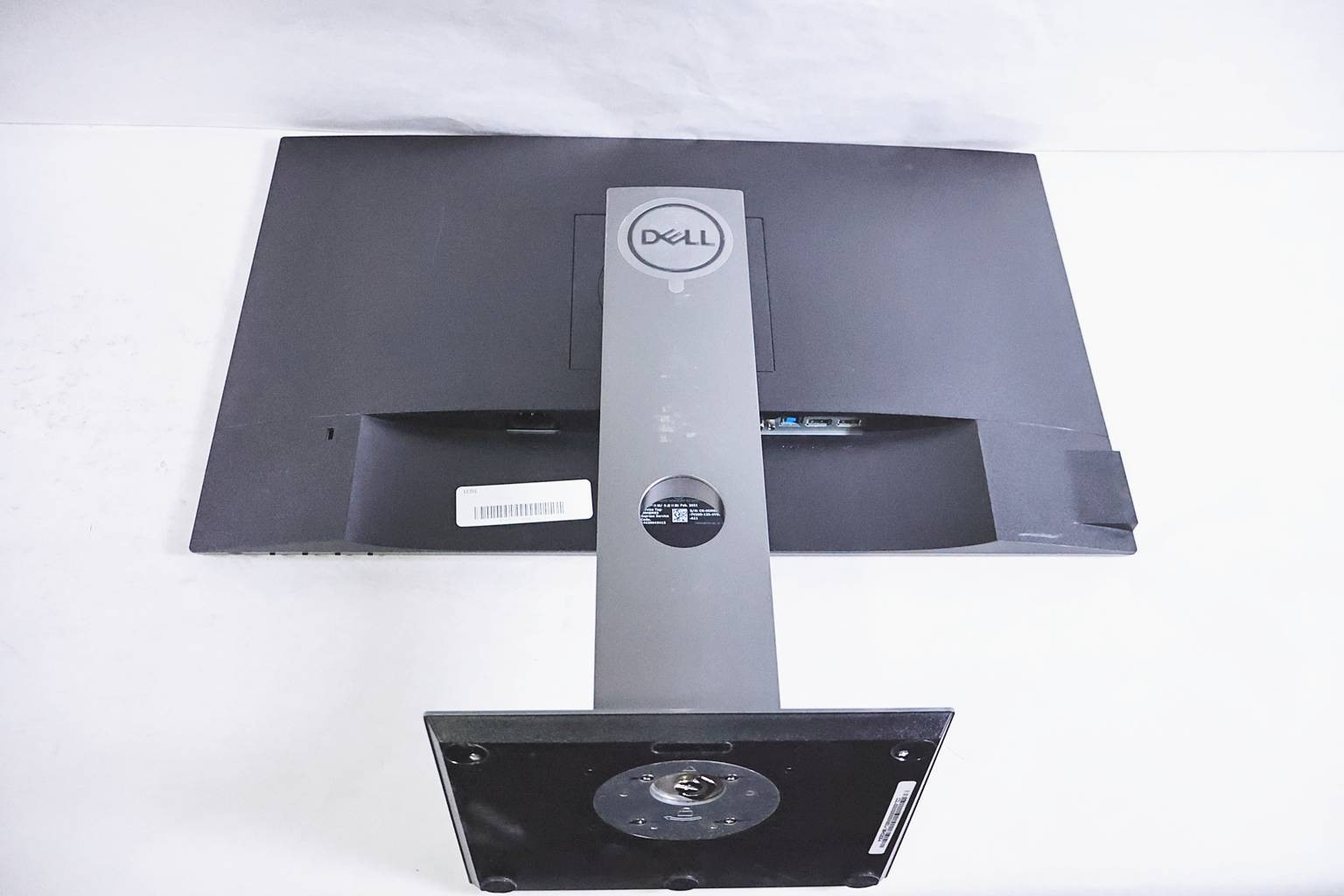 DELL 23.8" WIDESCREEN IPS LED MONITOR WITH POWER CORD & STAND | P2419H | BLACK