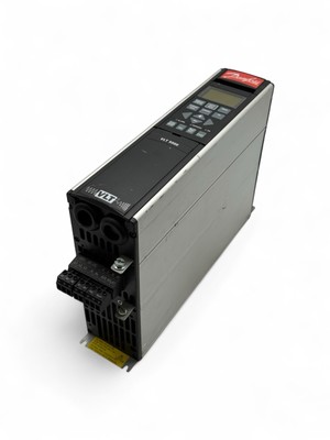 Danfoss VLT5002PT5B20EBR3DLF00A00C0 Frequenzumrichter