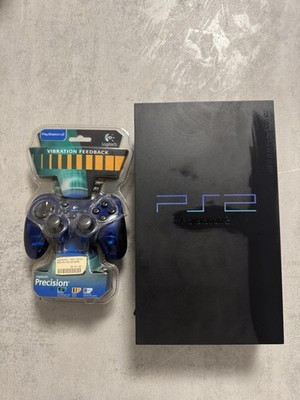 PlayStation 2 (PS2) Konsole + Logitech Precision Controller (NEU & OVP)