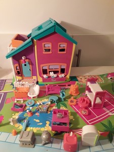 polly pocket magnetic house