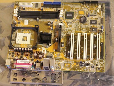Asus P4S800 Sockel 478 DDR1 Mainboard IDE SATA AGP PCI Audio Firewire