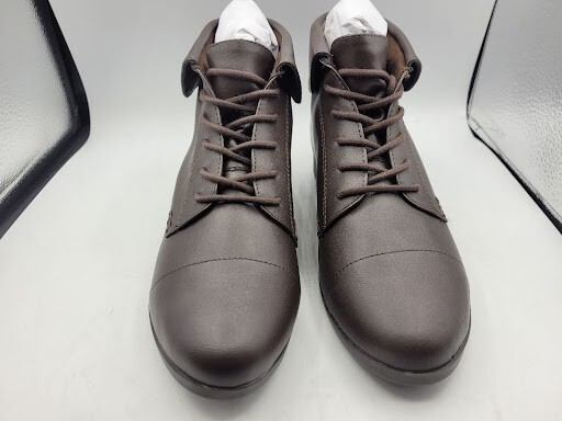 Leather Gloria Vanderbilt Claudette Bootie GLORIA VANDERBILT