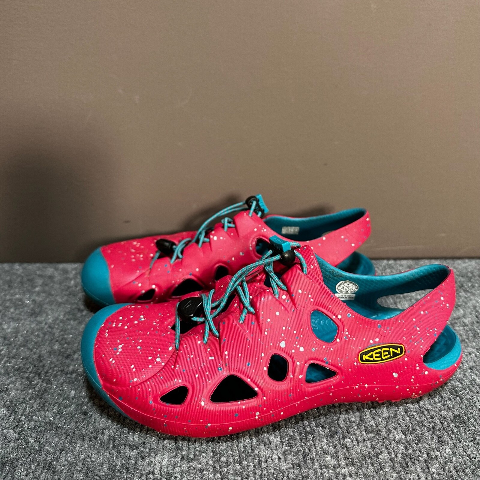 Scarpe Keen Ragazze 4 Splatter Rosa Gomma Slip On Rio Slingback Impermeabili