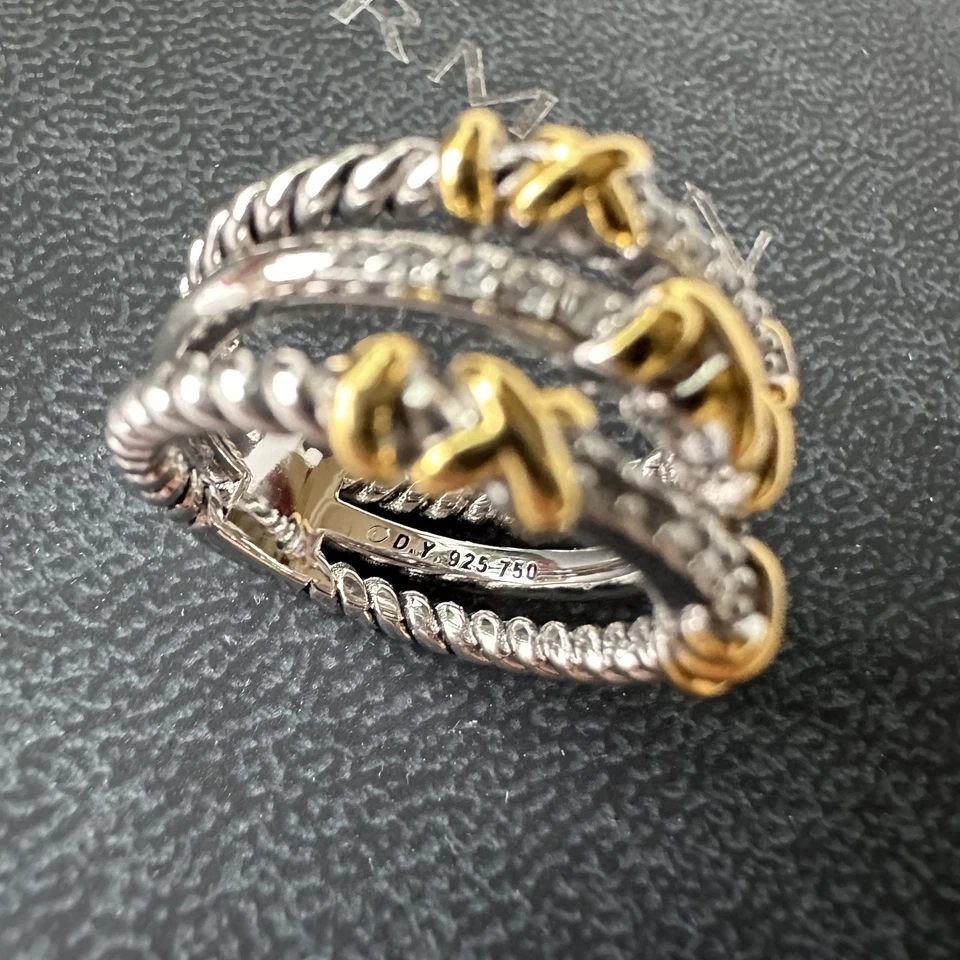 Anillo David Yurman Tres Filas Plata de Ley y Oro Amarillo 18K y Diamantes Talla 8 Foto 2 de 4