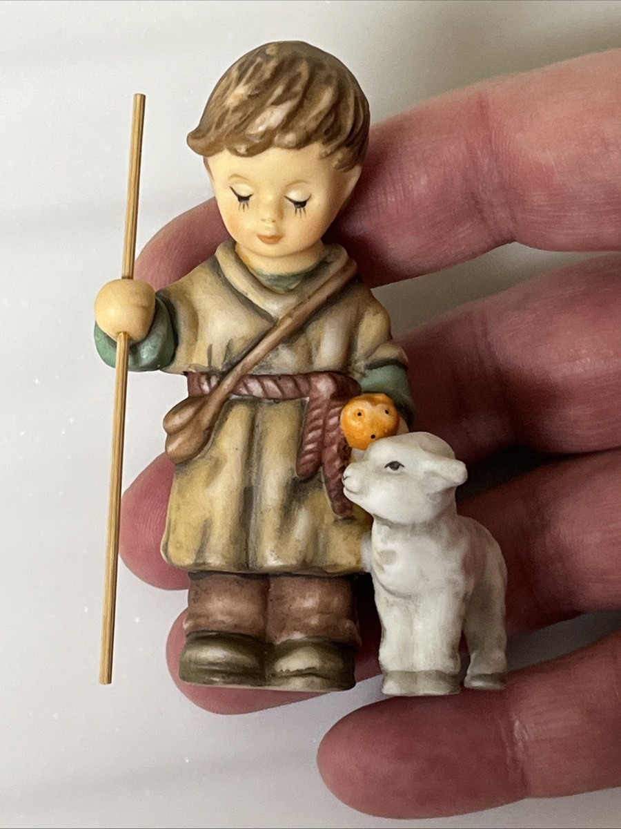 Vintage Berta Hummel Goebel Nativity 12 Pieces 1999/2000 Jesus