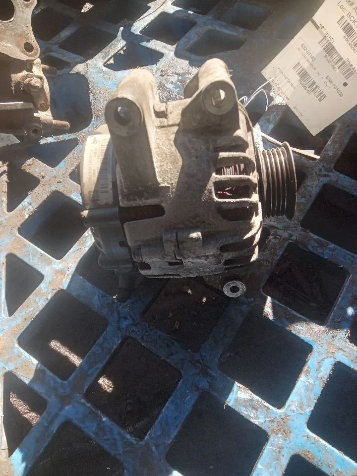 Used Alternator fits: 2014 Chevrolet Equinox 2.4 Grade A Foto 2 de 3