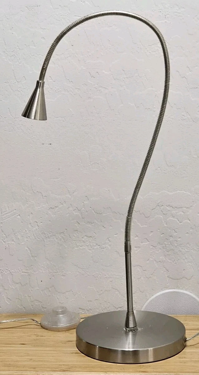 廃盤　イケア Tived フレキシブルアーム テーブルランプ 読書灯　シルバー IKEA TIVED Stainless Steel Goose Neck Flexible Articulating Led