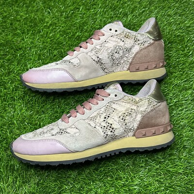 Valentino Garavani Light Pink Floral Size 7 Women's Sneakers EU 37 Valentino Garavani Light Pink Floral Size 7 Women's Sneakers EU 37