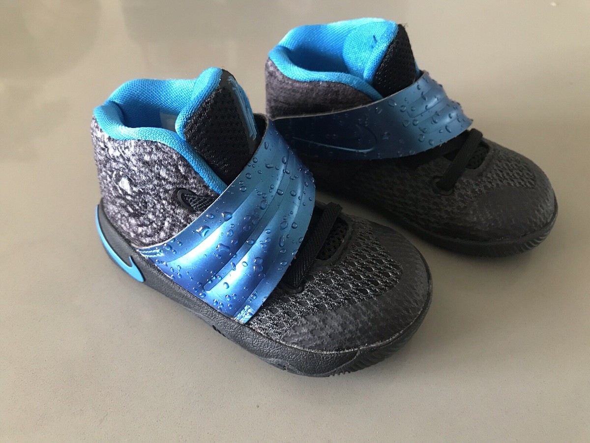 kyrie irving water shoes