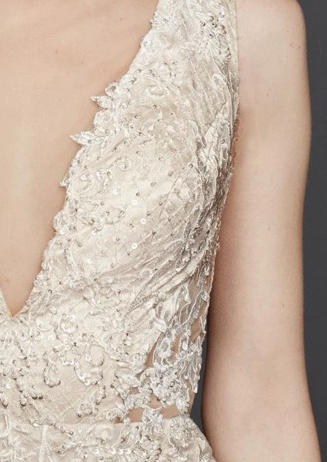 Customized Ivory Vintage Wedding Dress Galina Signature Size 0 with Tags - Image 3 of 4