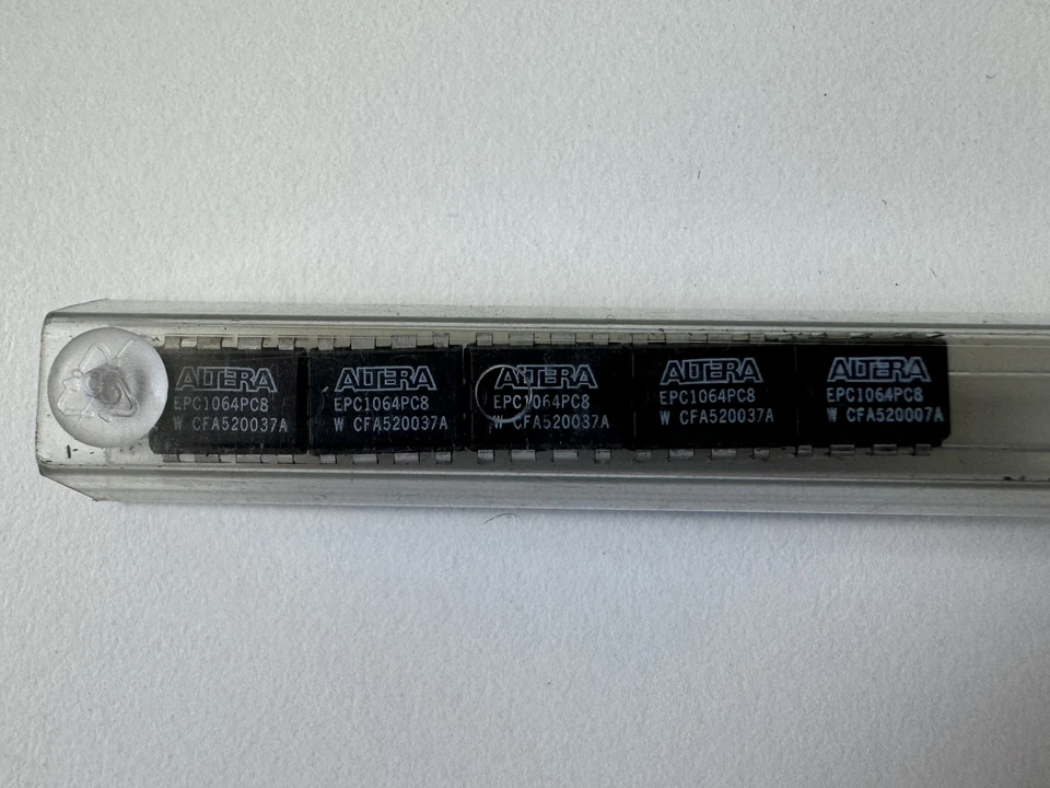 Mikrocontroller EPC1064PC8 Altera Halbleiter - 5 PCS
