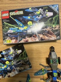 Lego - 6905 Insectoids - Box And Manual With Lego 6903