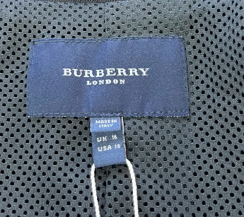 Blazer Burberry London para mujer negro de un solo pecho con bolsillos de nailon talla 14 Foto 4 de 4