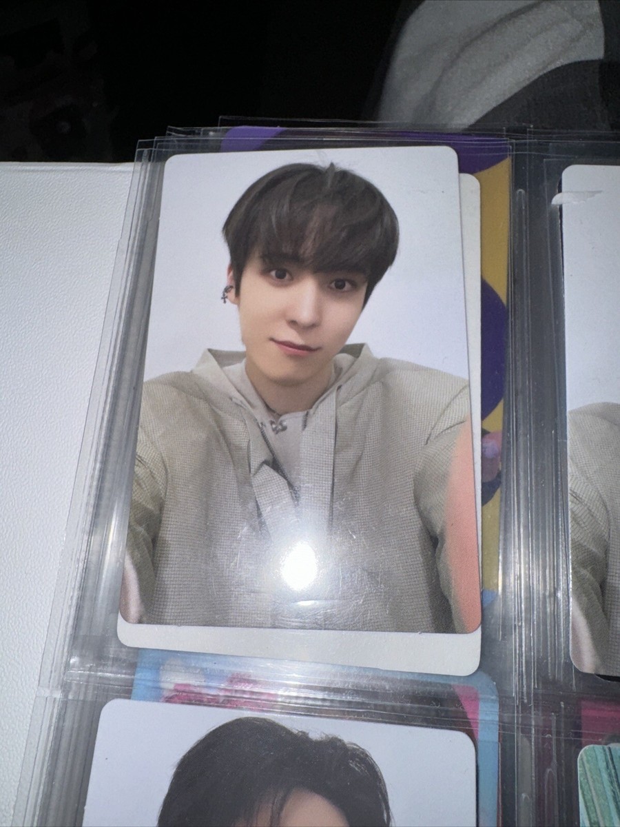 ATEEZ YUNHO GOLDEN HOUR PHOTOCARD HELLO82 EXCLUSIVE HUG VERSION US