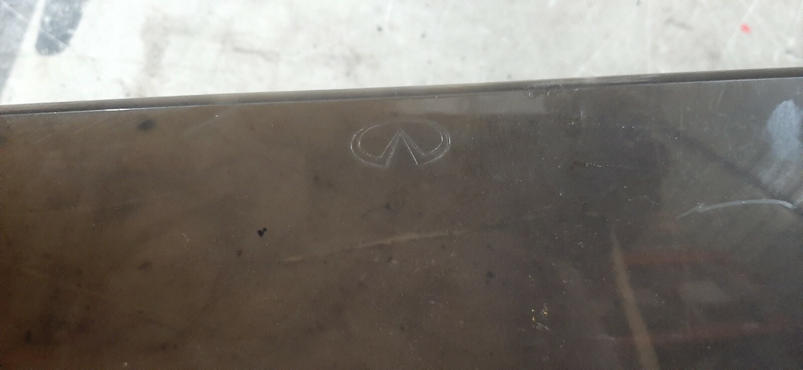 0108 Infiniti Sunroof Visor FX35 FX45 Wind Deflector Stress Marks