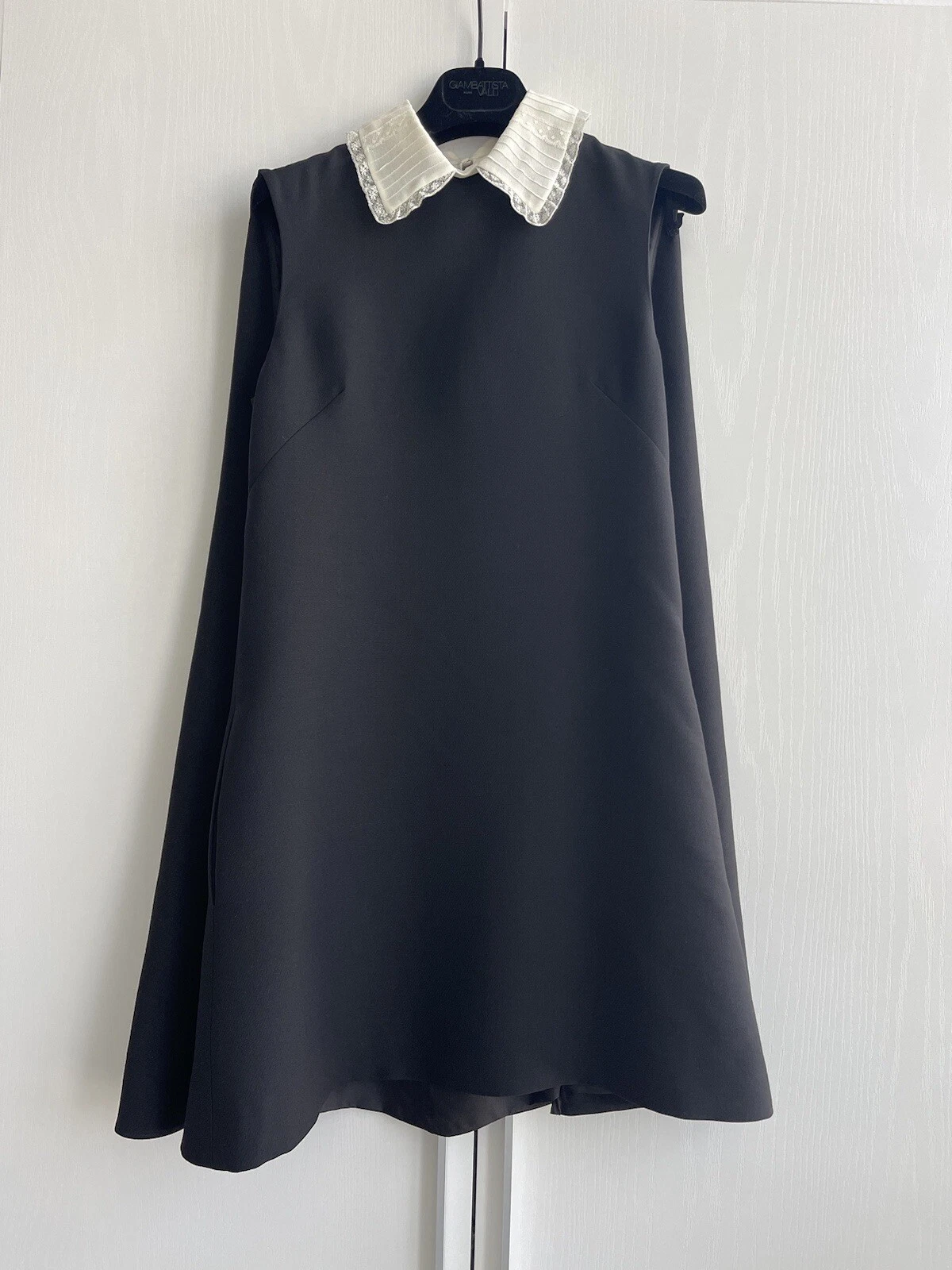 Valentino — Valentino Couture Collection Cape Dress With Lace Detachable Colar IT38
