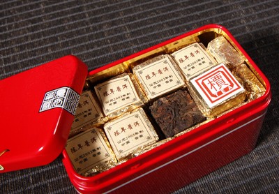 Ripe Puer Tea Brick Old Pu'er Yunnan Black Tea Cooked Puerh Yellow Iron Box 250g