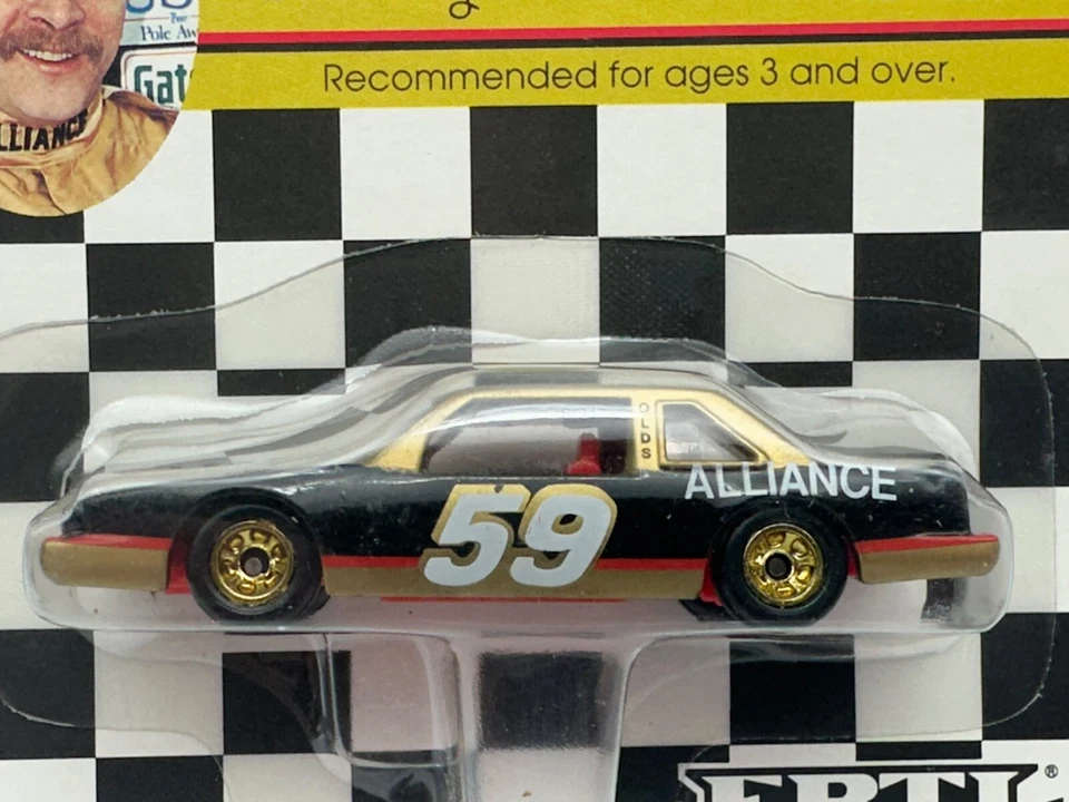ERTL 1992 NASCAR #59 Robert Pressley Alliance Oldsmobile, 1:64, nuevo en caja Foto 2 de 4