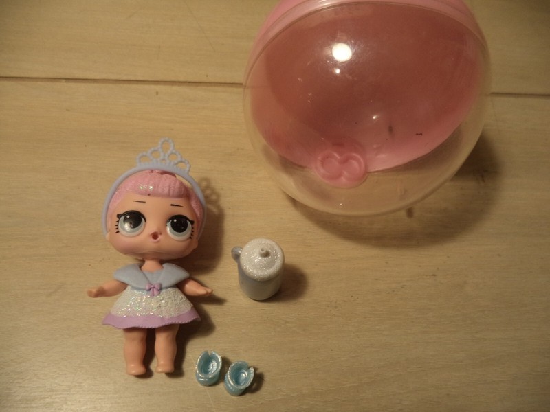 LOL SURPRISE CRYSTAL QUEEN TOTS SERIES 2016 RELEASE COMPLETE W/ACCESSORIES