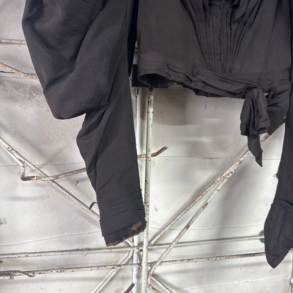 Antiguo Vestido Victoriano Negro Seda Gigot Manga Abullonada Corpiño Blusa Deshuesada De Colección Foto 3 de 4