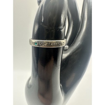 Harry Potter Slytherin House Ring Silver Tone Green Stone Size 7.25 Warner Bros