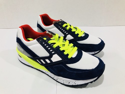 brooks regent sneaker