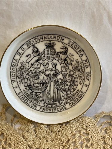 VTG Canada 100th Centennial 1867-1967 Vintage Souvenir Bowl Royal Doulton 4”