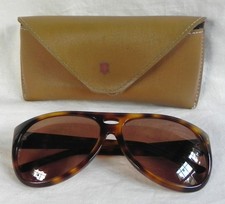 Gucci "Navigator" Sunglasses GG 2484/S, Tortoise Shell Frame, Swiss Army Case