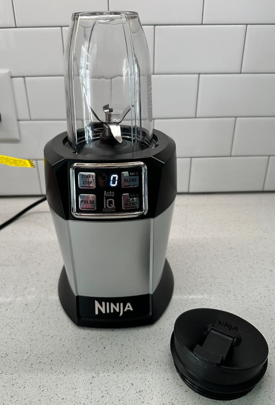 Nutri Ninja Pro Auto-iQ 1000-Watt Blender Base Cup Blade BL480 Tested & Working