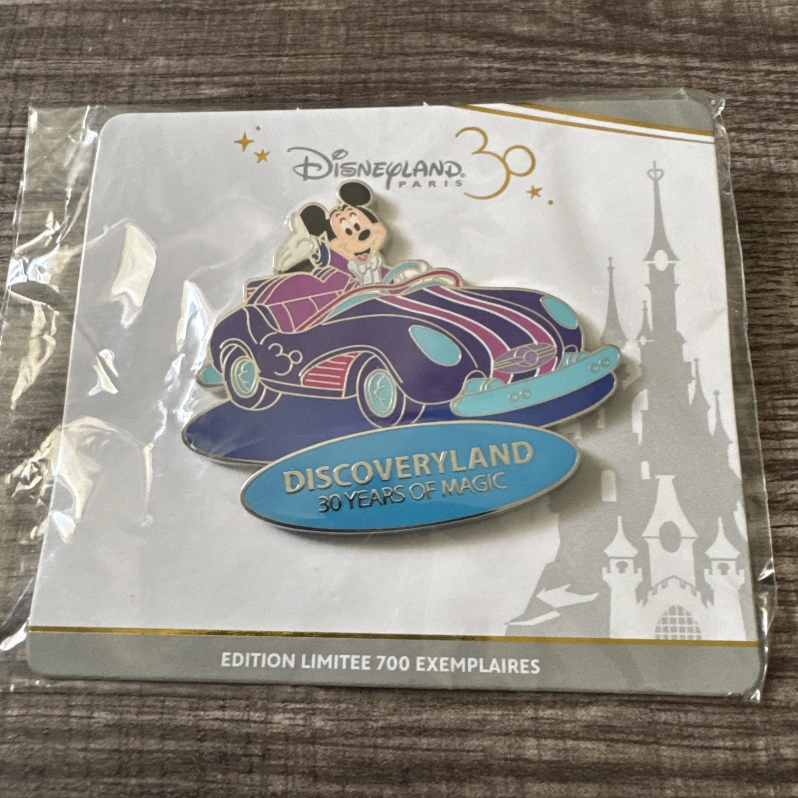 Disney DLP Mickey Mouse Discoveryland 30 Years of Magic Car Pin LE 700