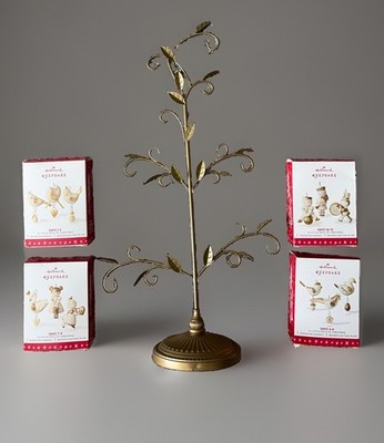 Hallmark 2016 12 Little Days Of Christmas Bird Theme Set Mini Ornaments & Tree