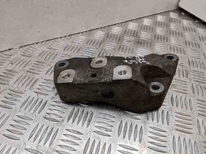 VW PASSAT B7 ALLTRACK 365 Getriebehalter 1K0199117AC 2.00 Diesel 2007 30537085