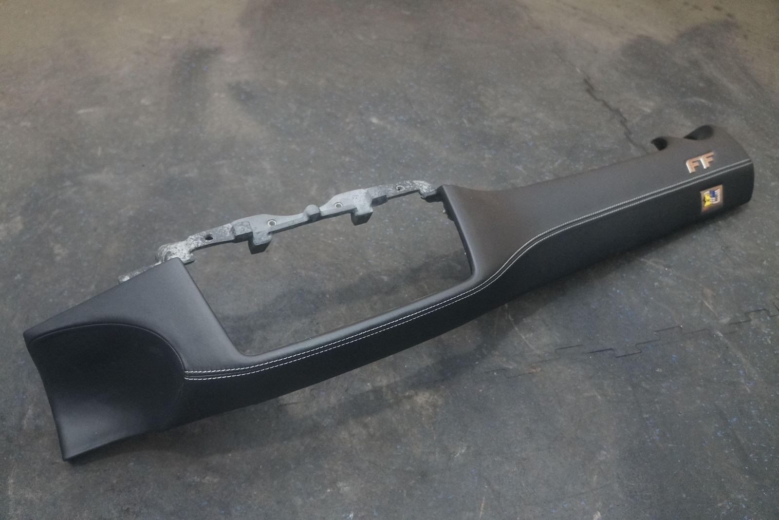 Right Upper Center Screen Dash Trim Panel Cover Black Ferrari FF 2014