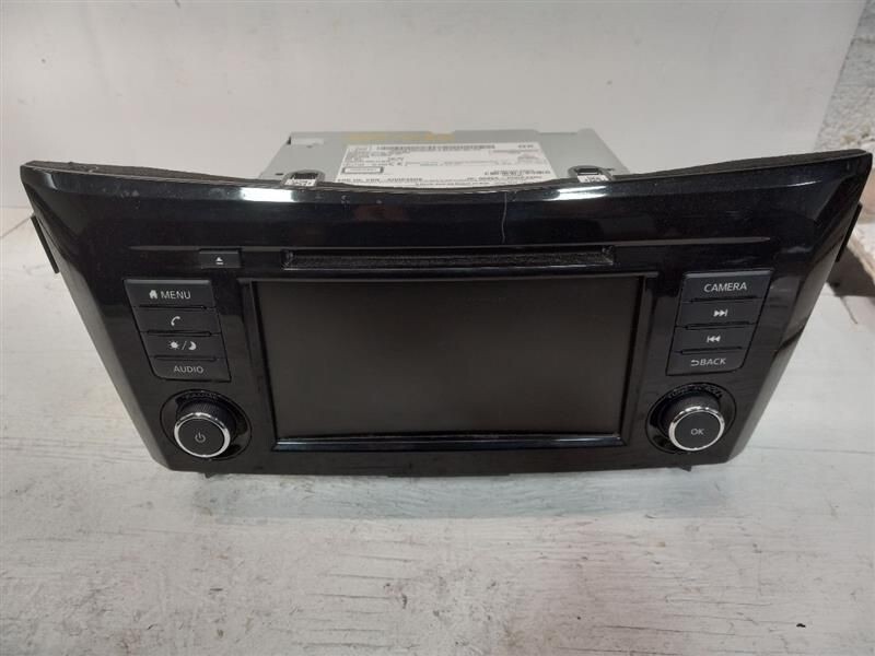 2018-2020 Nissan Rogue AM-FM-CD Radio Single Disc Receiver Display Screen OEM